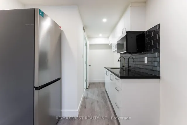 Additional image 43 of 102 Guestville Ave