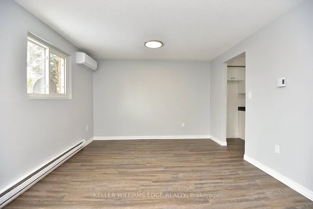 Additional image 13 of 16 Simcoe St