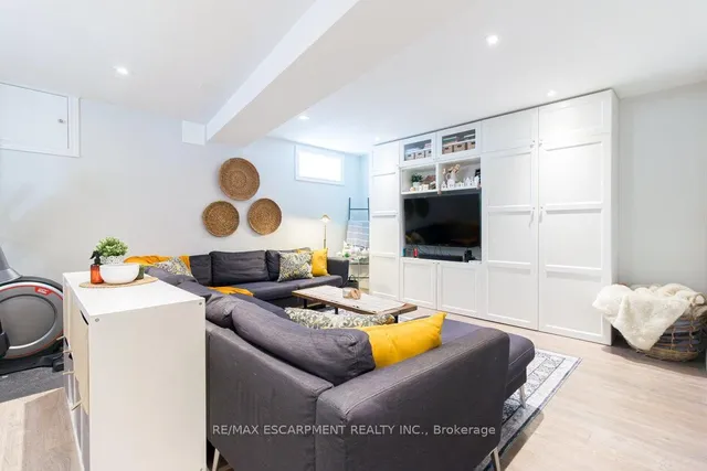 Additional image 35 of 21 Murray St