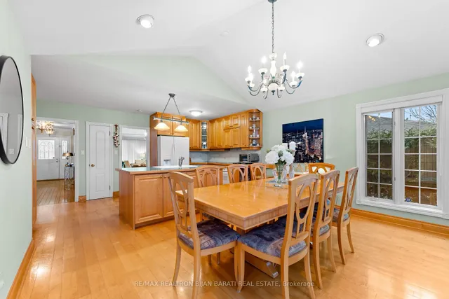 Additional image 18 of 276 Kingsdale Ave