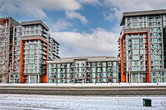 Additional image 4 of 460 Dundas St Unit 611