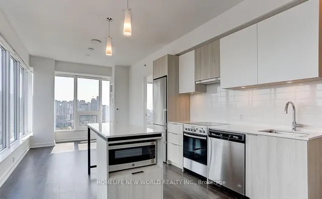 Additional image 8 of 203 College St Unit 1408