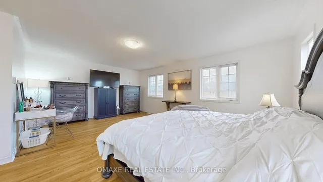 Additional image 25 of 1 Deckman St