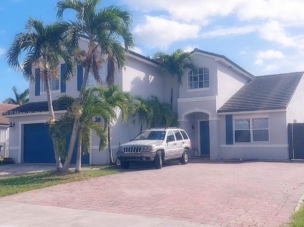 16120 SW 72nd Ter, Miami, FL 33193