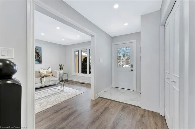 Additional image 4 of 449 Acadia Dr