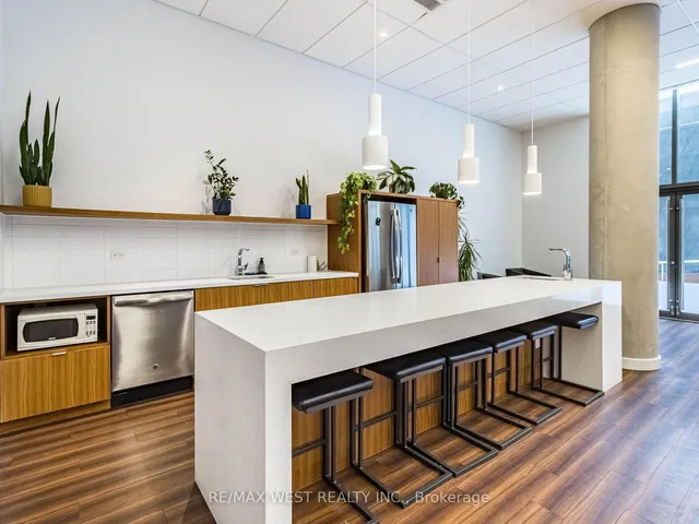 Additional image 36 of 160 Flemington Rd Unit 418