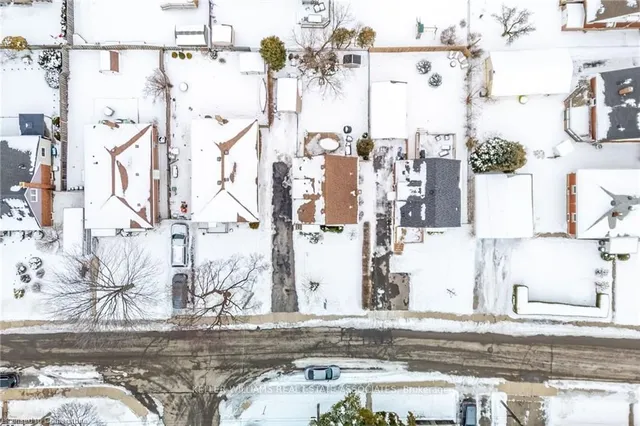 Additional image 29 of 225 East 38th St