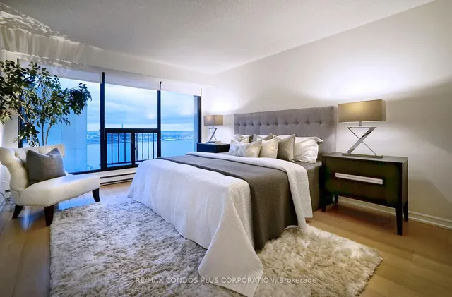 Additional image 14 of 65 Harbour Sq Unit 3603