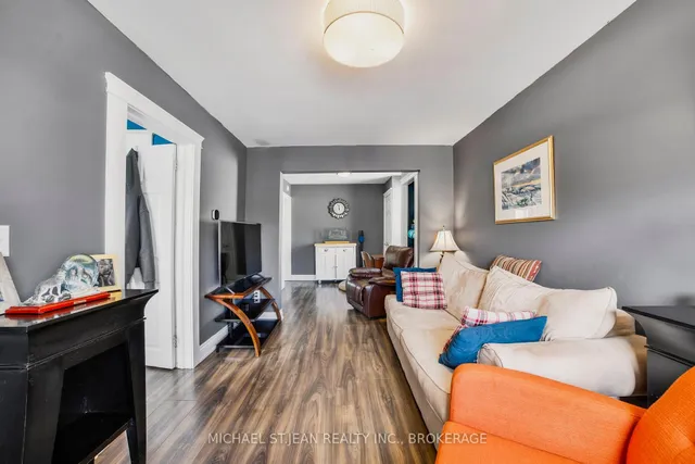 Additional image 9 of 14 East 31st St