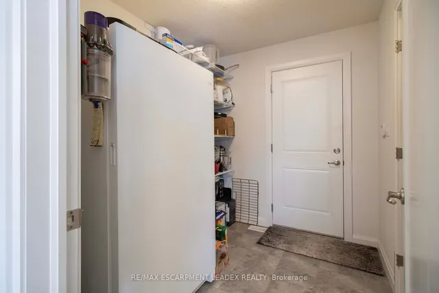 Additional image 14 of 16 Harley Lane