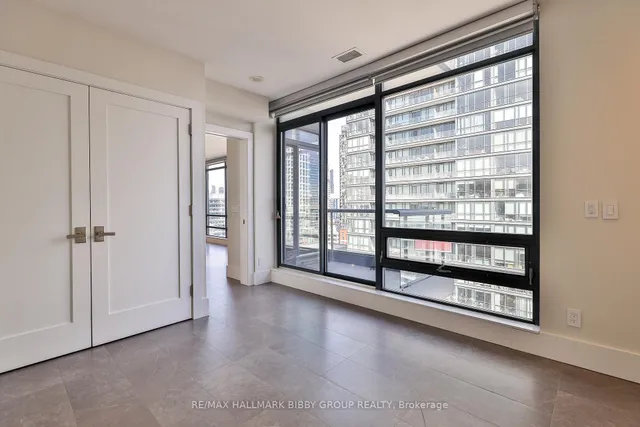 Additional image 19 of 438 King St Unit 2101