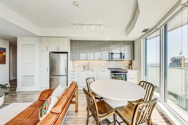 Additional image 8 of 403 Church St Unit 4002