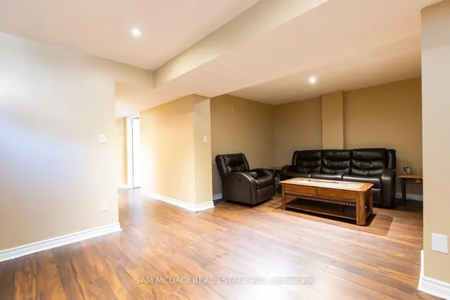 Additional image 25 of 51 Personna Circ