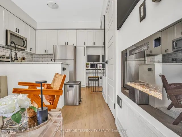 Additional image 33 of 715 Lawrence Ave Unit 23