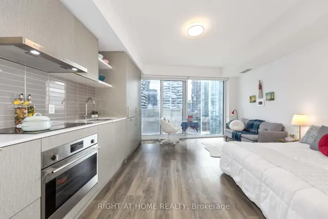 Additional image 7 of 100 Harbour St Unit 1408