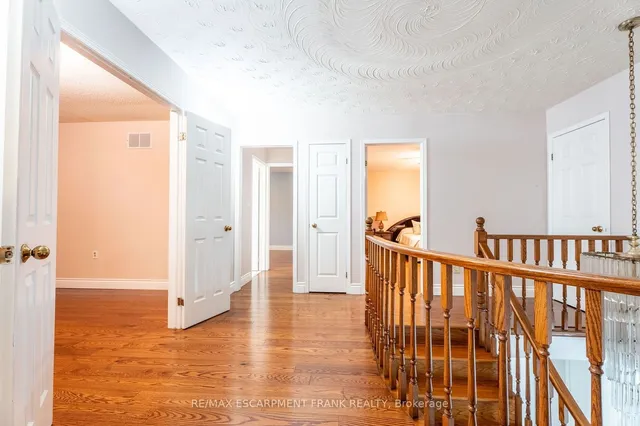 Additional image 14 of 7 GRANDOAKS Dr