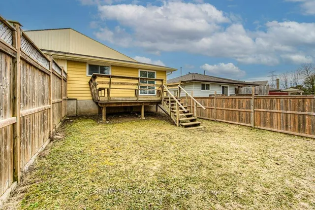 Additional image 25 of 92 Timberlane Cres