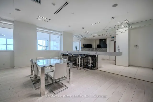 Additional image 7 of 110 Marine Parade Dr Unit 807