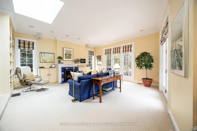 Additional image 9 of 404 Glencairn Ave