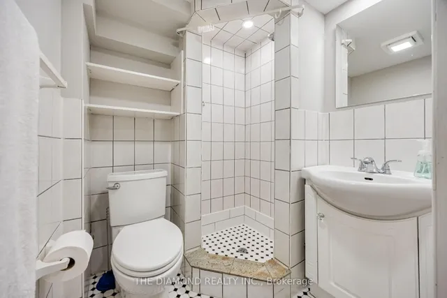 Additional image 44 of 21 Gracefield Ave