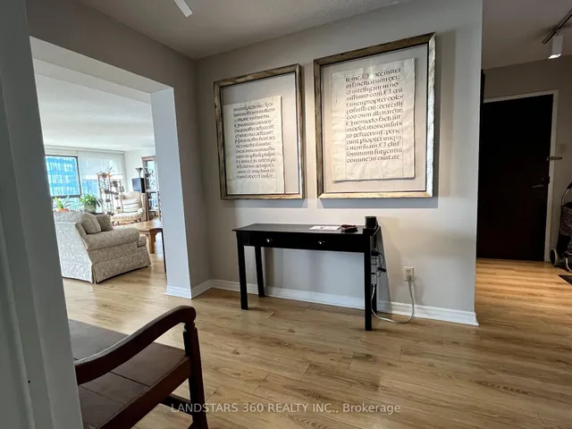 Additional image 6 of 55 Harbour Sq Unit 3311