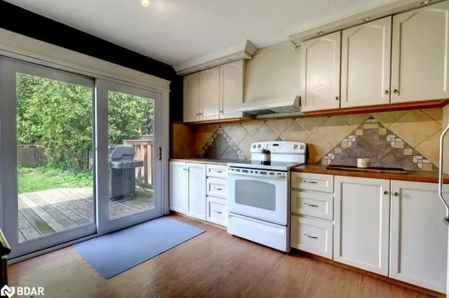 Additional image 17 of 46 Bartley Bull Pky