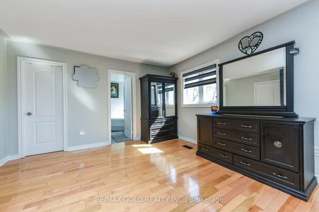 Additional image 25 of 42 York St