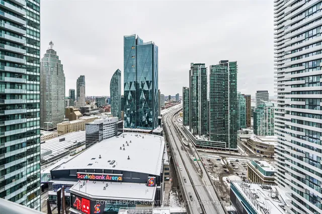 Additional image 19 of 55 Bremner Blvd Unit 3007