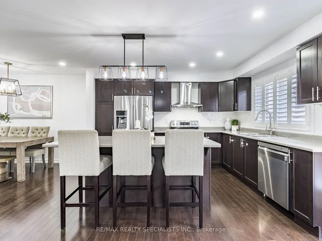 Additional image 15 of 13 Quasar St