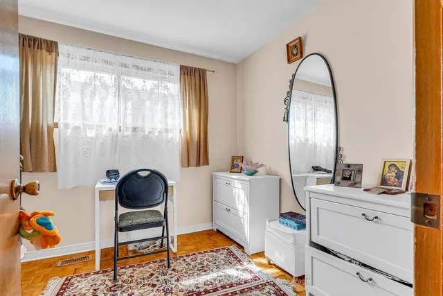 Additional image 34 of 217 La Rose Ave