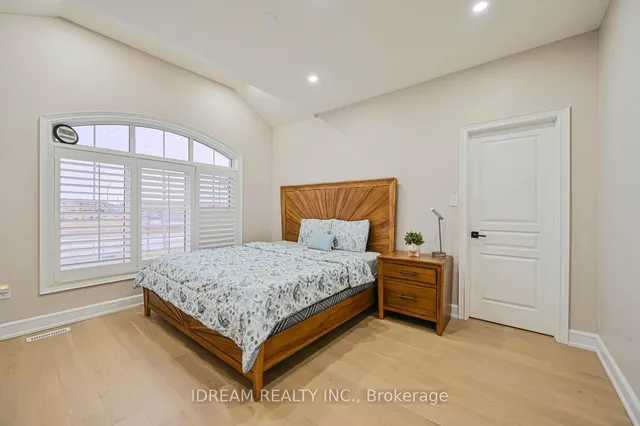 Additional image 27 of 10 Chesapeake Crt