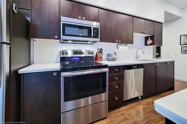 Additional image 8 of 112 King St Unit 809