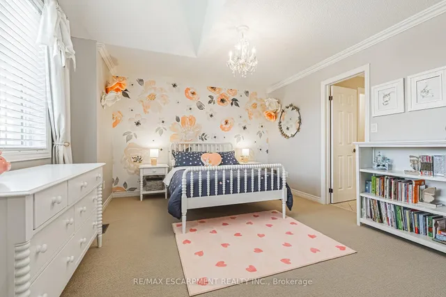 Additional image 31 of 4670 Webb St