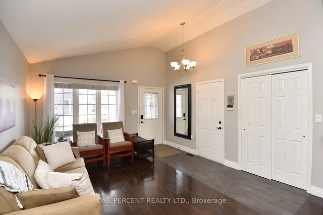 Additional image 4 of 552 Southridge Dr