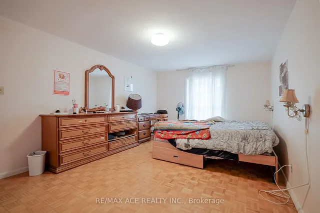 Additional image 24 of 28 Wilkins Dr