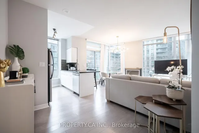 Additional image 11 of 219 Fort York Blvd Unit 203