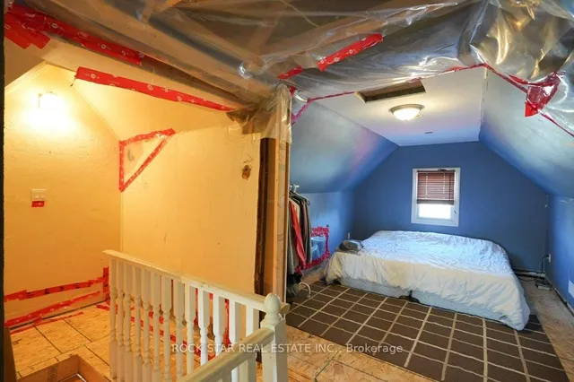 Additional image 25 of 405 Upper Wentworth St