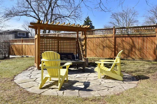 Additional image 42 of 625 Ardleigh Cres