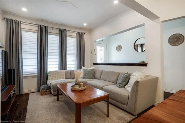 Additional image 11 of 37 Holton Ave