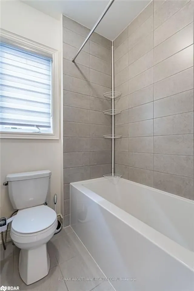 Additional image 33 of 220 Great Falls Blvd