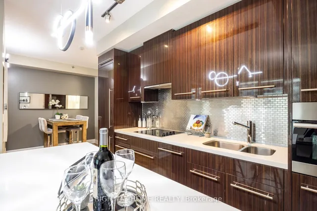 Additional image 20 of 80 John St Unit 1101