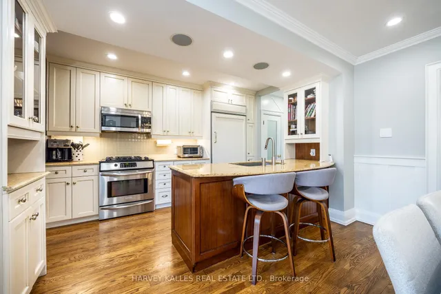 Additional image 8 of 42 Roe Ave