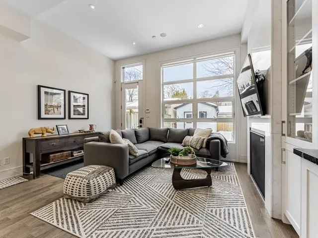 Additional image 9 of 74 Woburn Ave