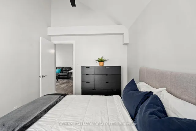 Additional image 30 of 272&276 King Edward Ave