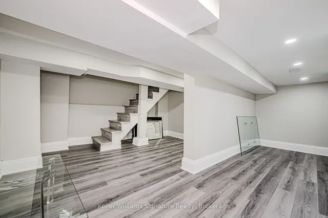 Additional image 33 of 39 Alanson St