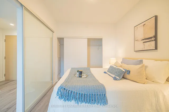 Additional image 14 of 395 Bloor St Unit 5001