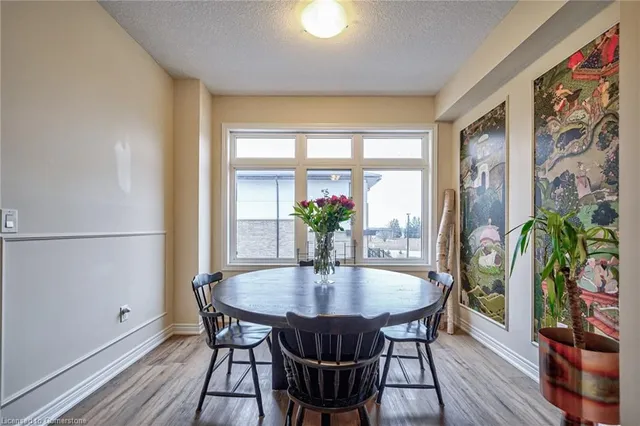 Additional image 8 of 527 Shaver Rd Unit 10