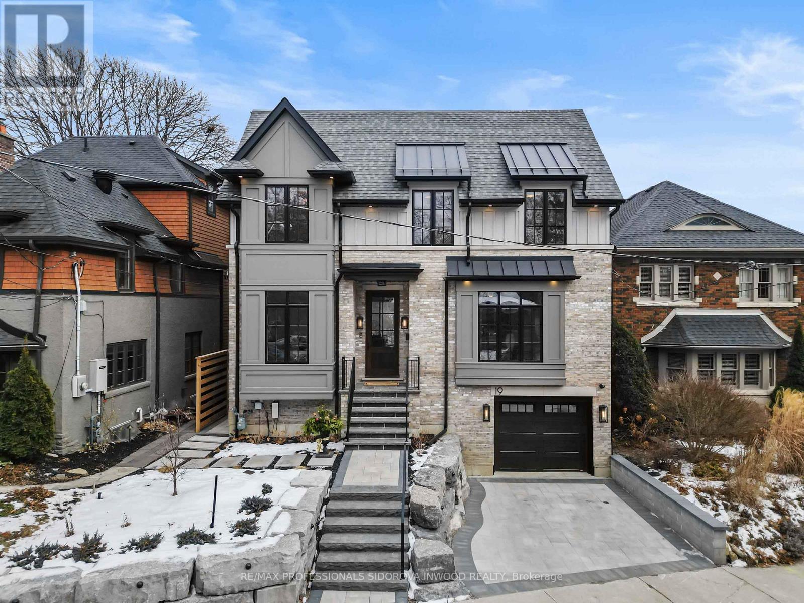 19 THE PALISADES|Toronto (High Park-Swansea), Ontario M6S2W9
