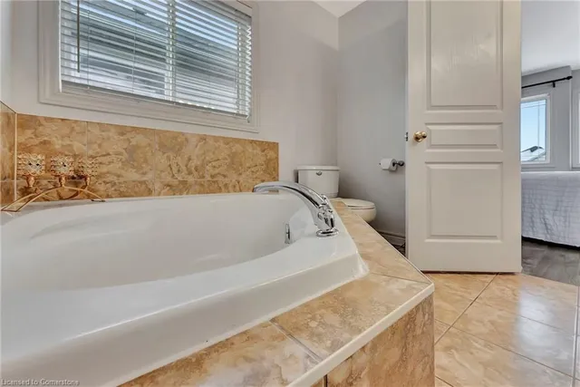 Additional image 21 of 20 Donald Bell Dr