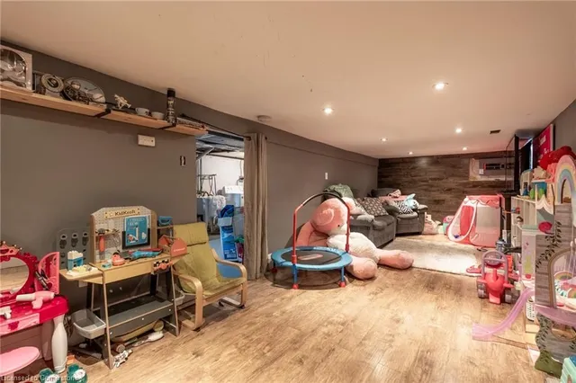 Additional image 16 of 29 Archibald St